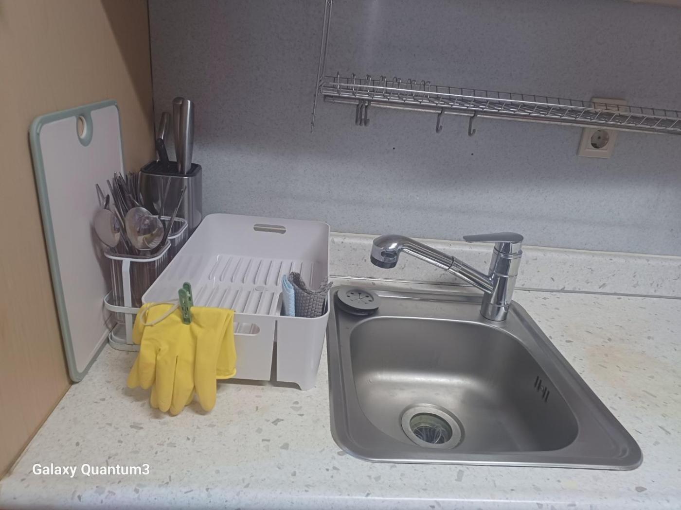 Hongdae Guesthouse2 1Min From Hongik Uni Station Exit #1 Seul Esterno foto
